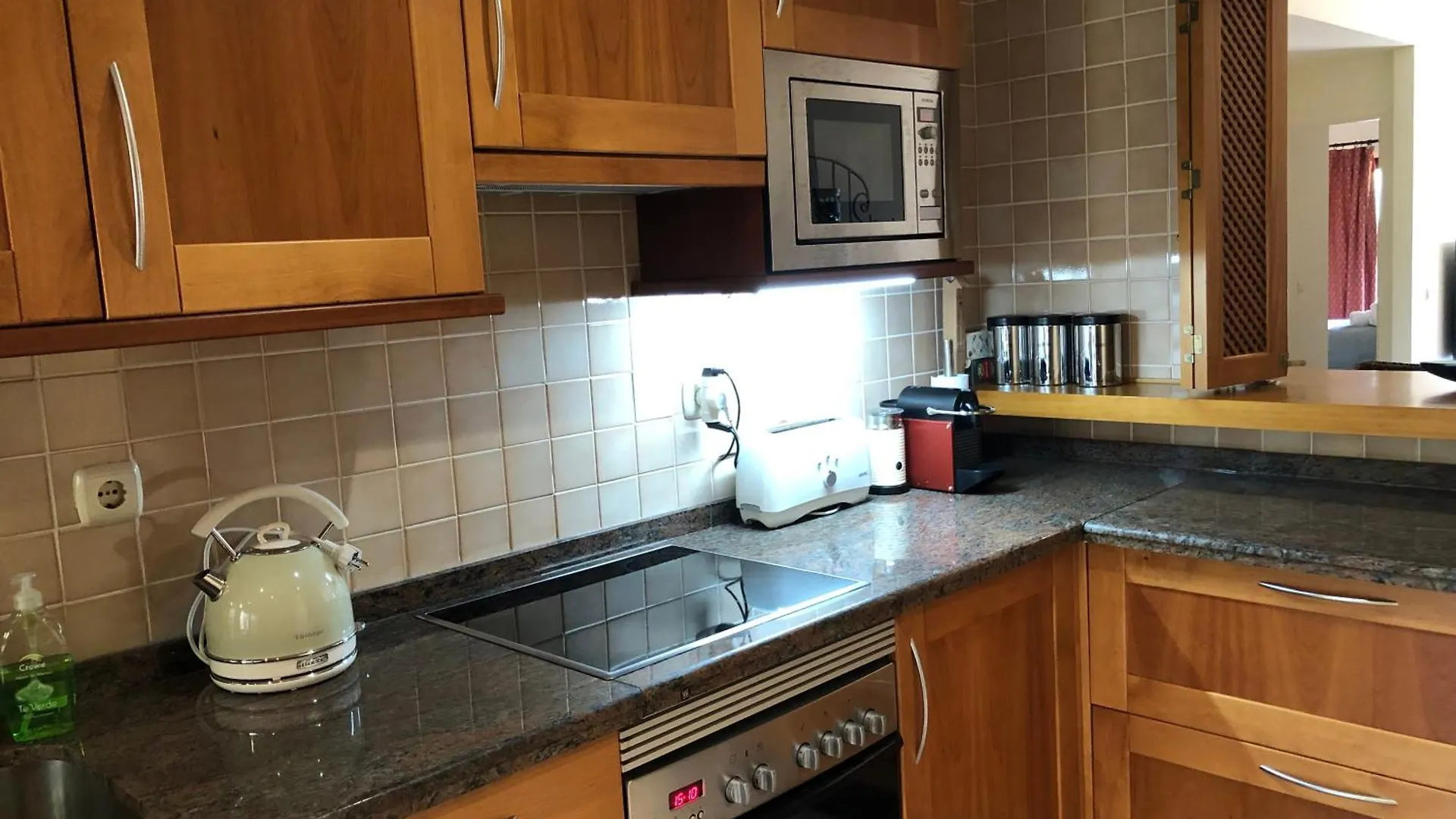 1138: Front Line 2 Bed Apt At San Pedro Beach ماربيا شقة